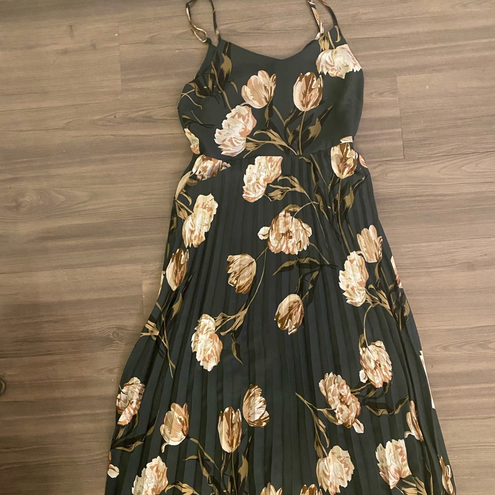 A new day dark green floral sleeveless dress